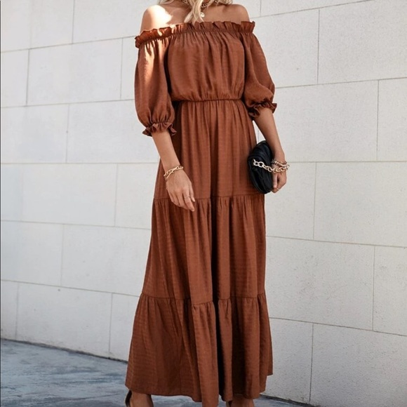 NWOT-Boho ruffle hem dress - Picture 6 of 6